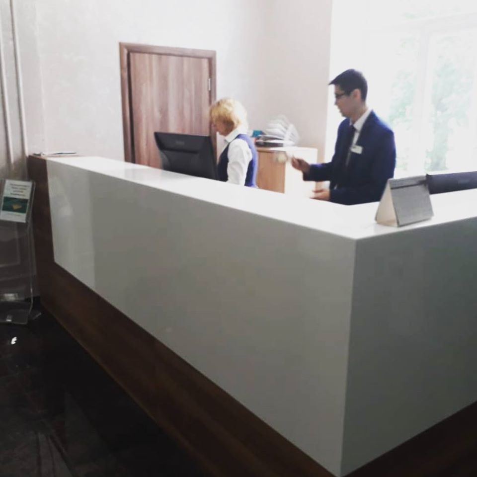 Административная стойка ресепшн Административная стойка ресепшн